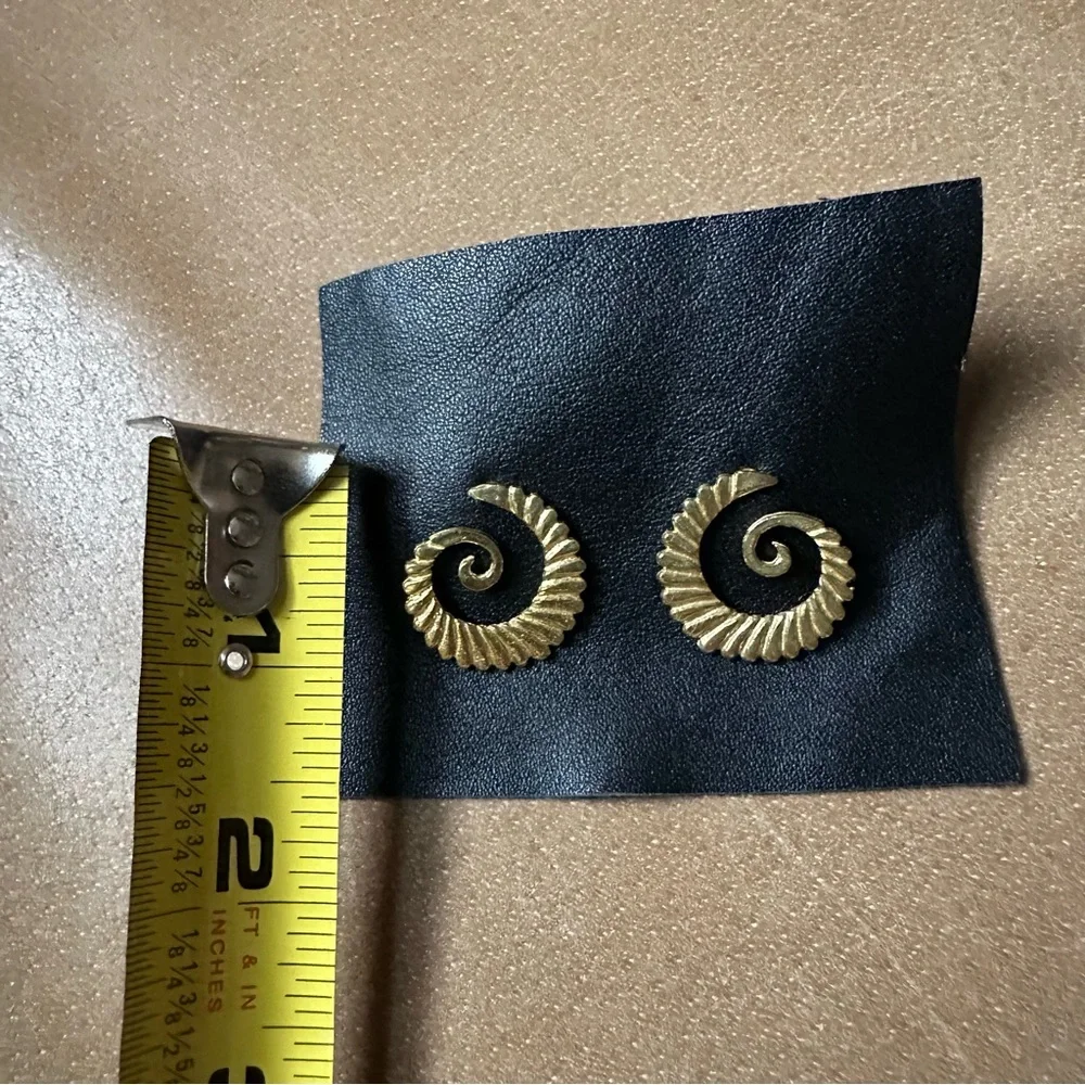 Sea beach spiral coil earring studs gold brass stainless steel posts boho - Picture 7 of 7